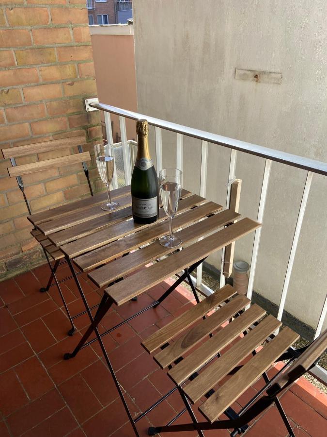 Weloveoostende - Newly Renovated Large Apartment 150M From The Beach - Including Bed Sheets And Final Clea-Ning Extérieur photo