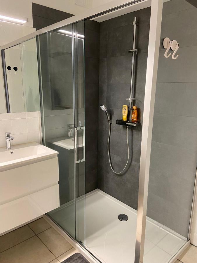Weloveoostende - Newly Renovated Large Apartment 150M From The Beach - Including Bed Sheets And Final Clea-Ning Extérieur photo